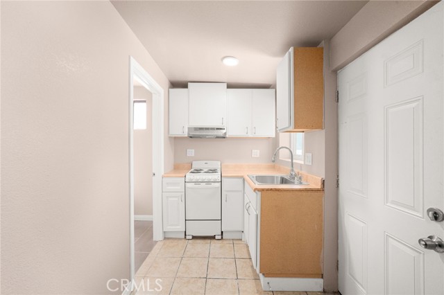 610 W Glen Lyn Drive, Glendora CA: https://media.crmls.org/medias/fe1b1e97-5a4a-49b1-99b2-533196030789.jpg