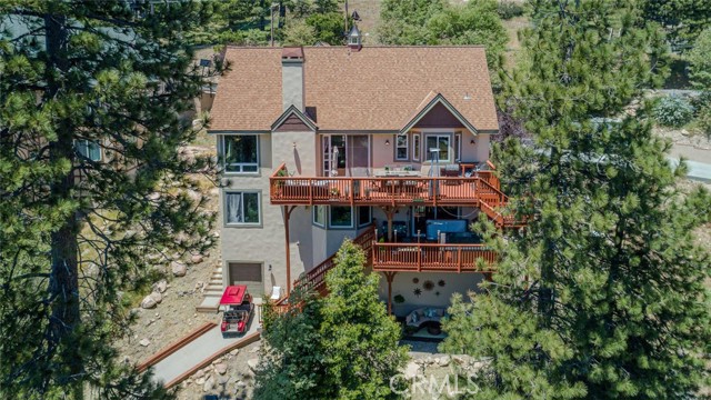 781 Brentwood Drive, Lake Arrowhead CA: https://media.crmls.org/medias/fe1c4e17-c8c0-46ba-b530-a5ac01c137cc.jpg