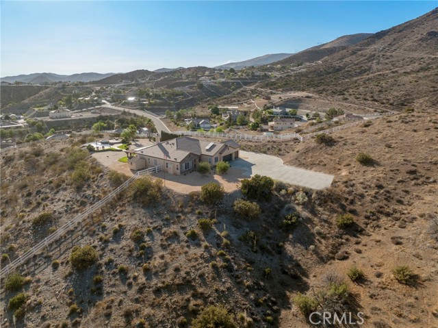 34468 Katrina Street, Acton CA: https://media.crmls.org/medias/fe1c53f3-27f6-4a2c-b758-7a76863f1a45.jpg