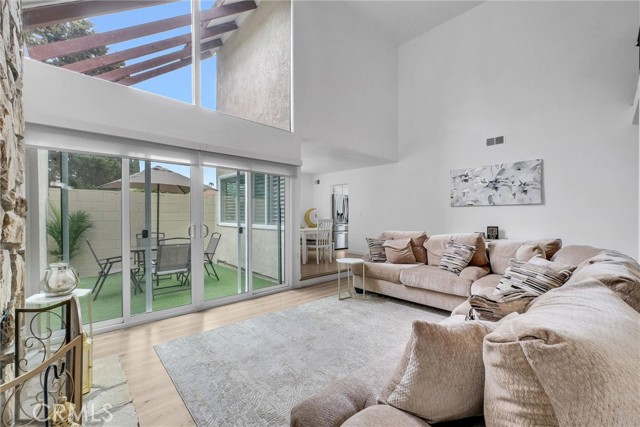 1340 S Scarborough Lane, Anaheim CA: https://media.crmls.org/medias/fe1d50b0-fa4c-4741-abdf-5bfc4814395e.jpg