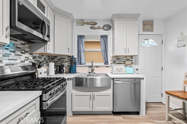 Detail Gallery Image 13 of 37 For 11661 Valverda, Riverside,  CA 92505 - 3 Beds | 1 Baths