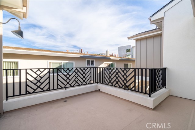 2412 Carnegie Lane, Redondo Beach, California 90278, 4 Bedrooms Bedrooms, ,3 BathroomsBathrooms,Residential,For Sale,Carnegie,SB25005295