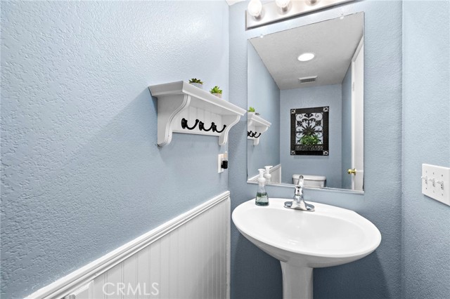 Detail Gallery Image 23 of 45 For 23023 Harbor Seal Ct, Wildomar,  CA 92595 - 4 Beds | 2/1 Baths