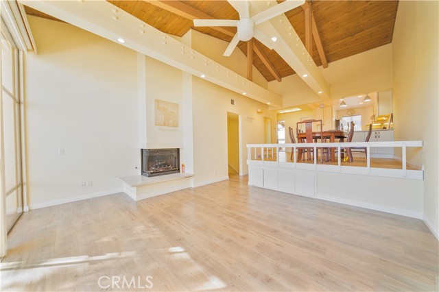 Detail Gallery Image 10 of 28 For 6336 Marina Pacifica, Long Beach,  CA 90803 - 2 Beds | 2/1 Baths