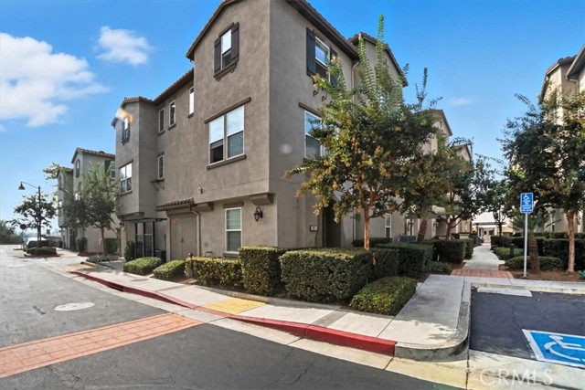 965 Acacia Lane, Montebello CA: https://media.crmls.org/medias/fe207da9-485c-4200-946d-ee996832d641.jpg