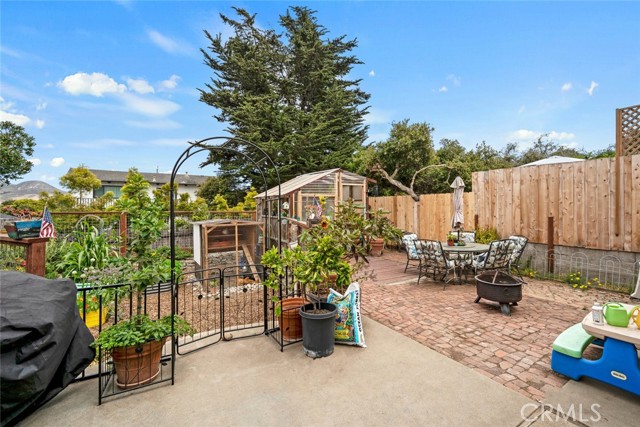 1246 15th Street, Los Osos CA: https://media.crmls.org/medias/fe20d13b-4bfc-4f7b-94f7-3253829a2cf0.jpg