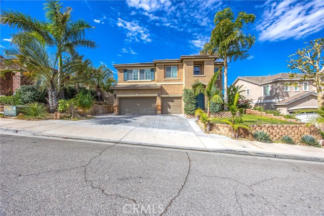 Detail Gallery Image 4 of 26 For 7480 Tioga, Highland,  CA 92346 - 6 Beds | 4/1 Baths