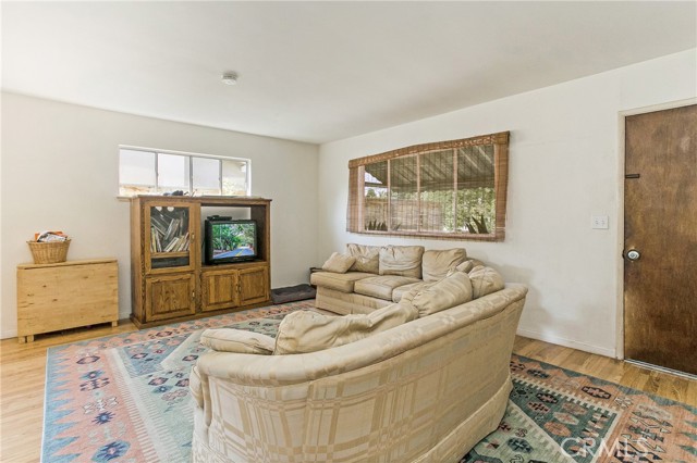 2234 Avalon Street, Costa Mesa CA: https://media.crmls.org/medias/fe210c06-164f-44a5-91aa-02d9e23bc41d.jpg
