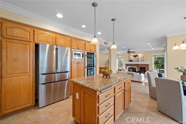 2811 N Roxbury, Orange CA: https://media.crmls.org/medias/fe2195e5-b5aa-4c1b-a21e-687489c230b0.jpg