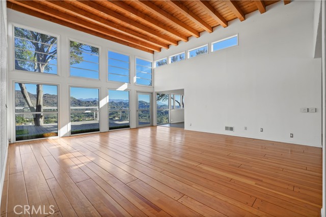 Detail Gallery Image 5 of 53 For 7027 Macapa, –,  CA 90068 - 2 Beds | 3 Baths