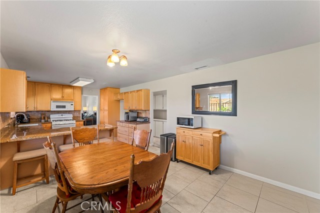 Detail Gallery Image 6 of 30 For 14720 Marymount St, Moorpark,  CA 93021 - 3 Beds | 2 Baths