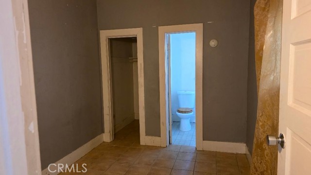 Detail Gallery Image 14 of 22 For 250 N Ridgewood Pl, Los Angeles,  CA 90004 - 6 Beds | 4/1 Baths