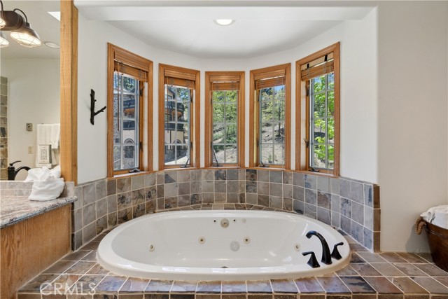 Detail Gallery Image 22 of 42 For 40570 Ironwood Dr, Big Bear Lake,  CA 92315 - 4 Beds | 3/1 Baths