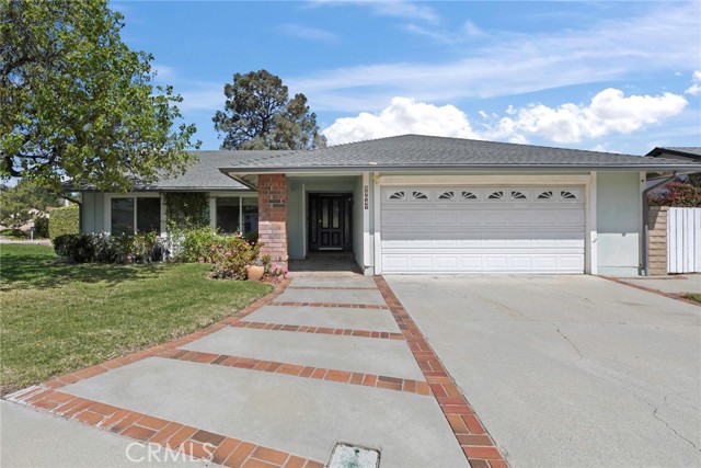 Detail Gallery Image 1 of 1 For 23047 Garzota Dr, Valencia,  CA 91354 - 3 Beds | 2 Baths