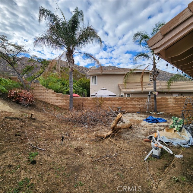 Detail Gallery Image 13 of 27 For 10482 Valley Crest, Moreno Valley,  CA 92557 - 4 Beds | 2/1 Baths