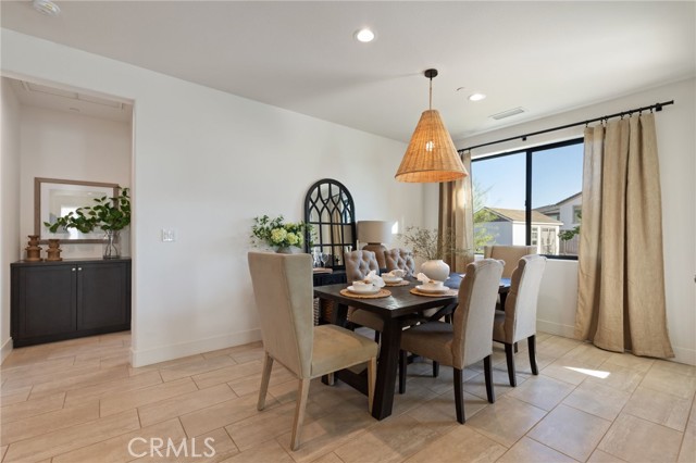 Detail Gallery Image 8 of 62 For 1022 Moonrise, Madera,  CA 93636 - 4 Beds | 2/1 Baths