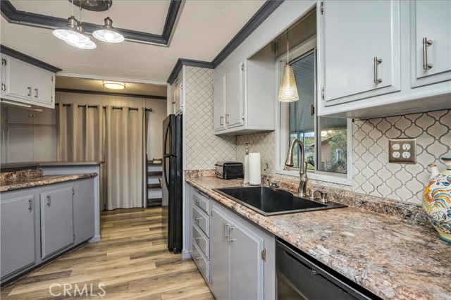 Detail Gallery Image 14 of 38 For 9859 Crestview Dr, Clearlake,  CA 95422 - 2 Beds | 2 Baths