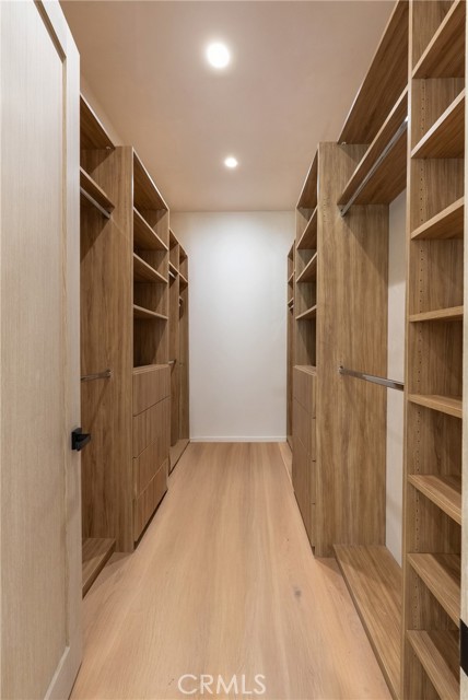 Detail Gallery Image 48 of 58 For 5525 Carpenter Ave, Valley Village,  CA 91607 - 5 Beds | 6/1 Baths