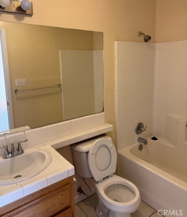 Detail Gallery Image 9 of 18 For 8707 Winlock St, Bakersfield,  CA 93312 - 3 Beds | 2 Baths