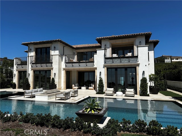 Detail Gallery Image 5 of 5 For 18 Swimmers Pt, Newport Coast,  CA 92657 - 5 Beds | 7/4 Baths