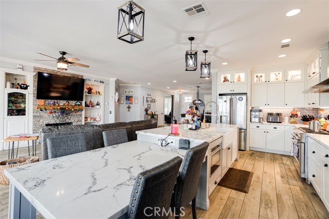 4225 W Riviera, Corona CA: https://media.crmls.org/medias/fe299d7f-dd03-455b-b6aa-d54d6b40c503.jpg