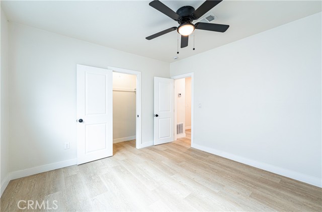 1818 W 79th Street, Los Angeles CA: https://media.crmls.org/medias/fe2a3acf-53dd-4ff3-8975-55e3a7558a2a.jpg
