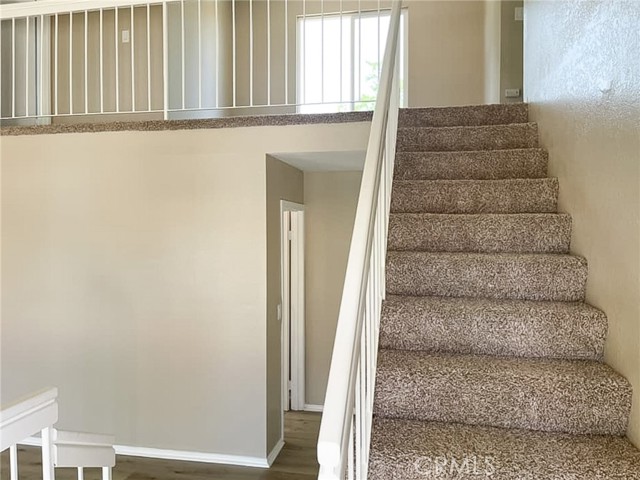 Detail Gallery Image 11 of 33 For 578 Conifer Dr, Palmdale,  CA 93550 - 5 Beds | 2/1 Baths