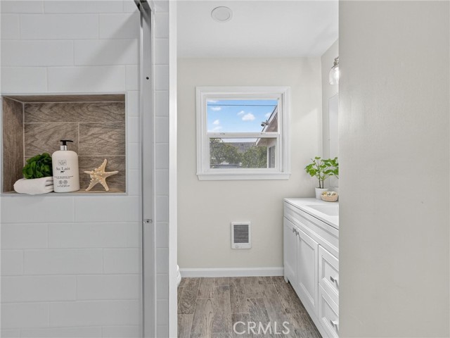 Image 25 of 43 For 3638 156th Street