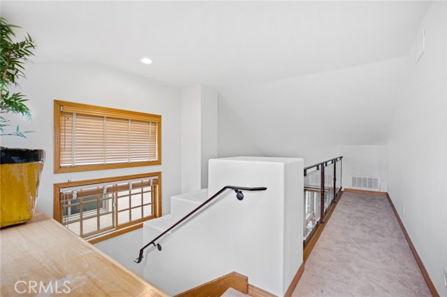 Detail Gallery Image 13 of 15 For 502 1/2 Goldenrod Ave, Corona Del Mar,  CA 92625 - 2 Beds | 2/1 Baths