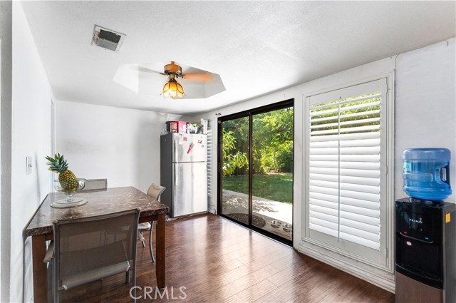 4421 N Sunflower Avenue, Covina CA: https://media.crmls.org/medias/fe2be1b1-5199-424e-931d-9322755b46cf.jpg