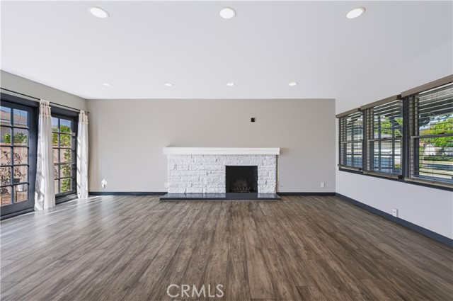 11619 Tarron Avenue photo 3