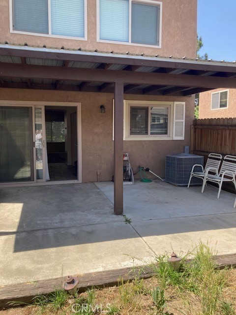 168 Tamarisk Street, Redlands CA: https://media.crmls.org/medias/fe2d31fa-d99b-4578-86dc-d90b037d5980.jpg