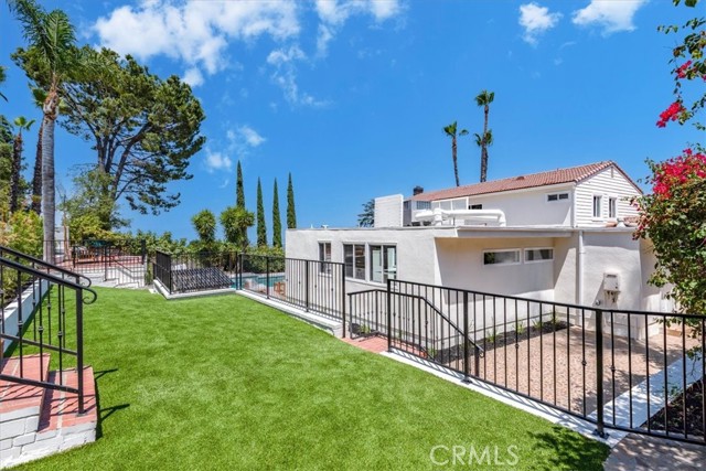 3625 Terrace View Drive, Encino CA: https://media.crmls.org/medias/fe2d96d8-5db4-43a6-8cfa-558e13648867.jpg