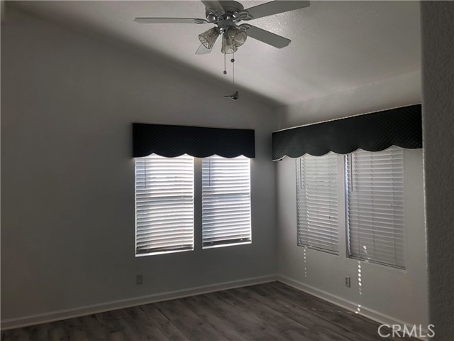 Detail Gallery Image 18 of 42 For 4901 Green River #319,  Corona,  CA 92878 - 3 Beds | 2 Baths