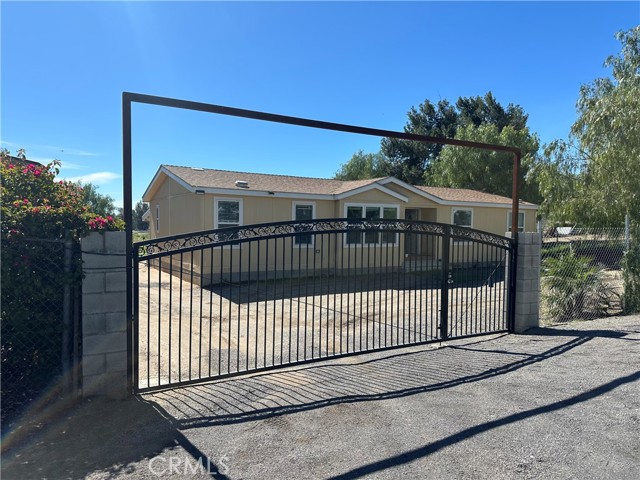 Detail Gallery Image 11 of 12 For 23625 State Highway 74, Perris,  CA 92570 - 4 Beds | 2 Baths