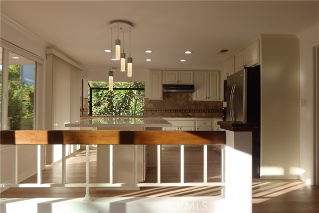 Detail Gallery Image 6 of 28 For 19 Alameda, Irvine,  CA 92620 - 5 Beds | 2/1 Baths