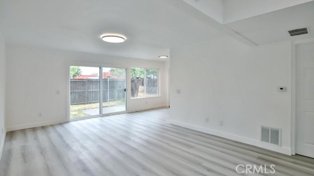 Detail Gallery Image 4 of 16 For 7909 Primrose Ln, Highland,  CA 92346 - 4 Beds | 2/1 Baths