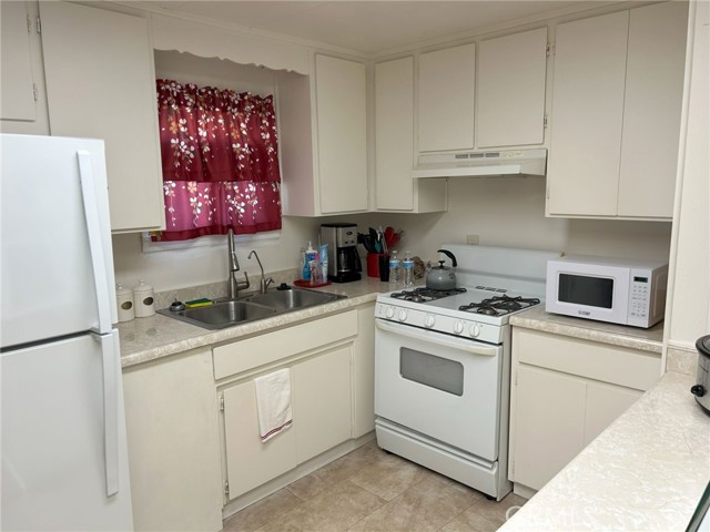 Detail Gallery Image 10 of 27 For 6311 Frank Turner Way, Paradise,  CA 95969 - 2 Beds | 2 Baths