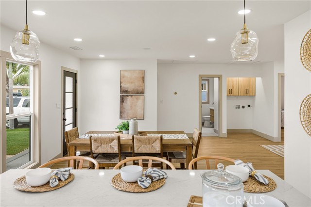 5161 E 27th Street, Long Beach CA: https://media.crmls.org/medias/fe30bbe9-9a51-444d-aa1f-af84dee7f7fd.jpg