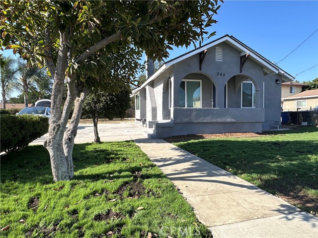 565 E 12th Street, Pomona CA: https://media.crmls.org/medias/fe30bbec-f0e8-484c-a168-6f4d098c0e0c.jpg