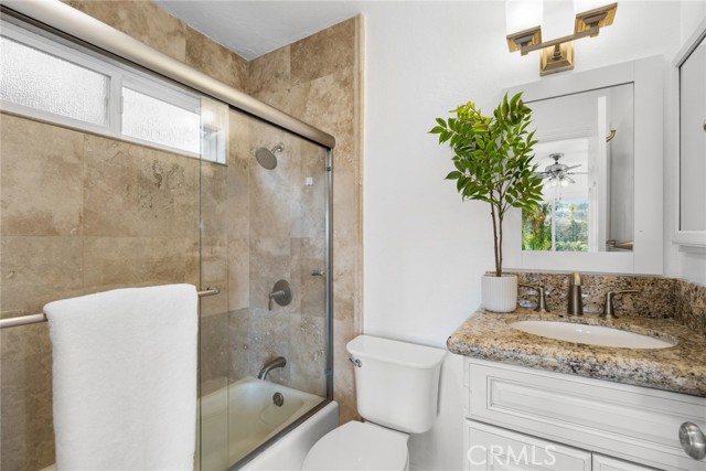 10255 Overhill Drive, Santa Ana CA: https://media.crmls.org/medias/fe30c5a9-ab43-4f79-8ebe-bcff21bf8b64.jpg