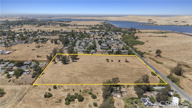 857 Nelson Avenue, Oroville CA: https://media.crmls.org/medias/fe318645-e333-41a5-8251-756ab70c7769.jpg