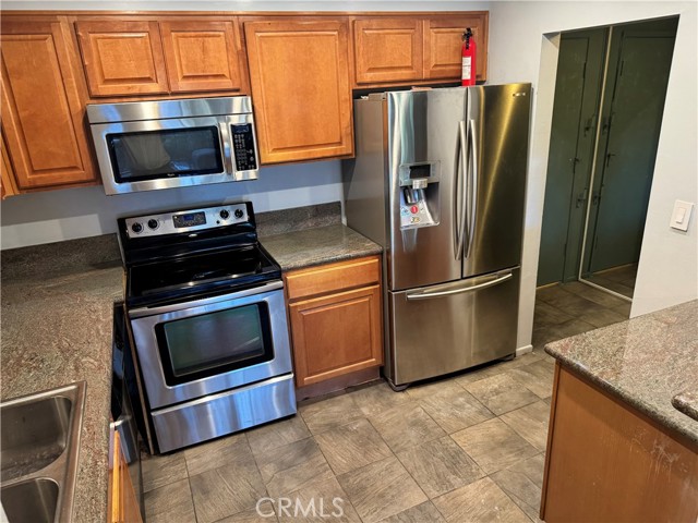 Detail Gallery Image 54 of 74 For 101 Scholz Plz #123,  Newport Beach,  CA 92663 - 1 Beds | 1 Baths