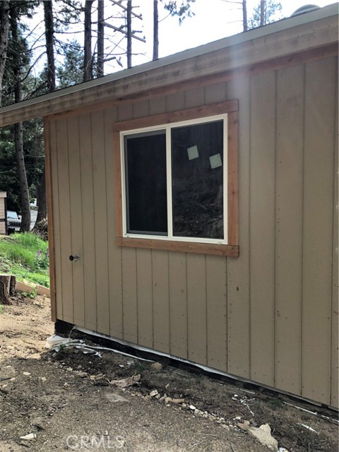 23513 Lake Drive, Crestline, CA, 92325 23513 Lake Drive, Crestline, CA, 92325