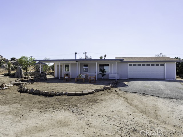 Detail Gallery Image 3 of 63 For 5564 Old Woman Springs Rd, Yucca Valley,  CA 92284 - 2 Beds | 1 Baths