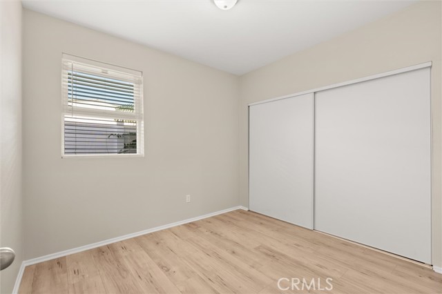 Detail Gallery Image 4 of 9 For 2907 E Sawyer St #1/2,  Long Beach,  CA 90805 - 2 Beds | 1 Baths