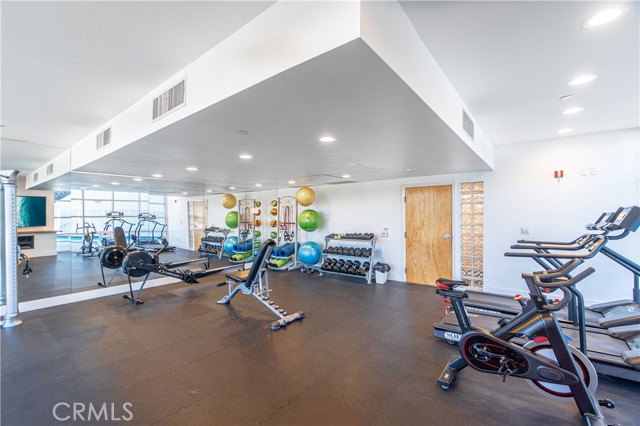 Detail Gallery Image 29 of 32 For 171 N Church Ln #403,  Los Angeles,  CA 90049 - 2 Beds | 2 Baths