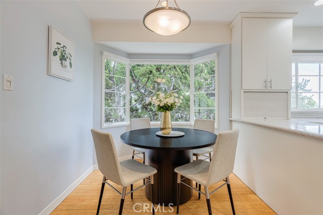 Detail Gallery Image 15 of 45 For 523 Meadows Dr., Glendale,  CA 91202 - 4 Beds | 4 Baths