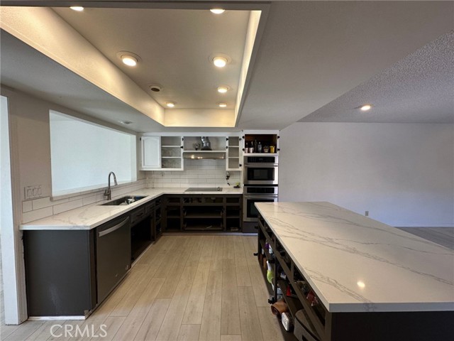 4412 Radcliff Lane, Santa Maria CA: https://media.crmls.org/medias/fe3571b1-8f25-448f-a959-97e890726793.jpg