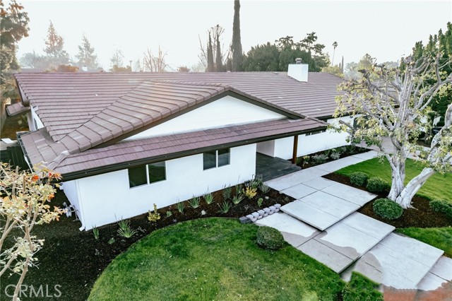 10122 Wystone Avenue photo 5